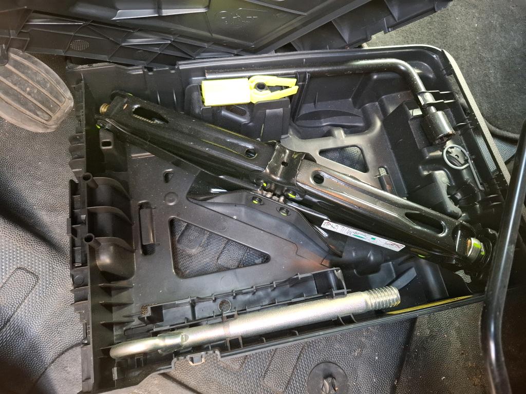 Peugeot EXPERT FGN TOLE STANDARD BLUEHDI 100 S&S BVM6 PREMIUM 2021