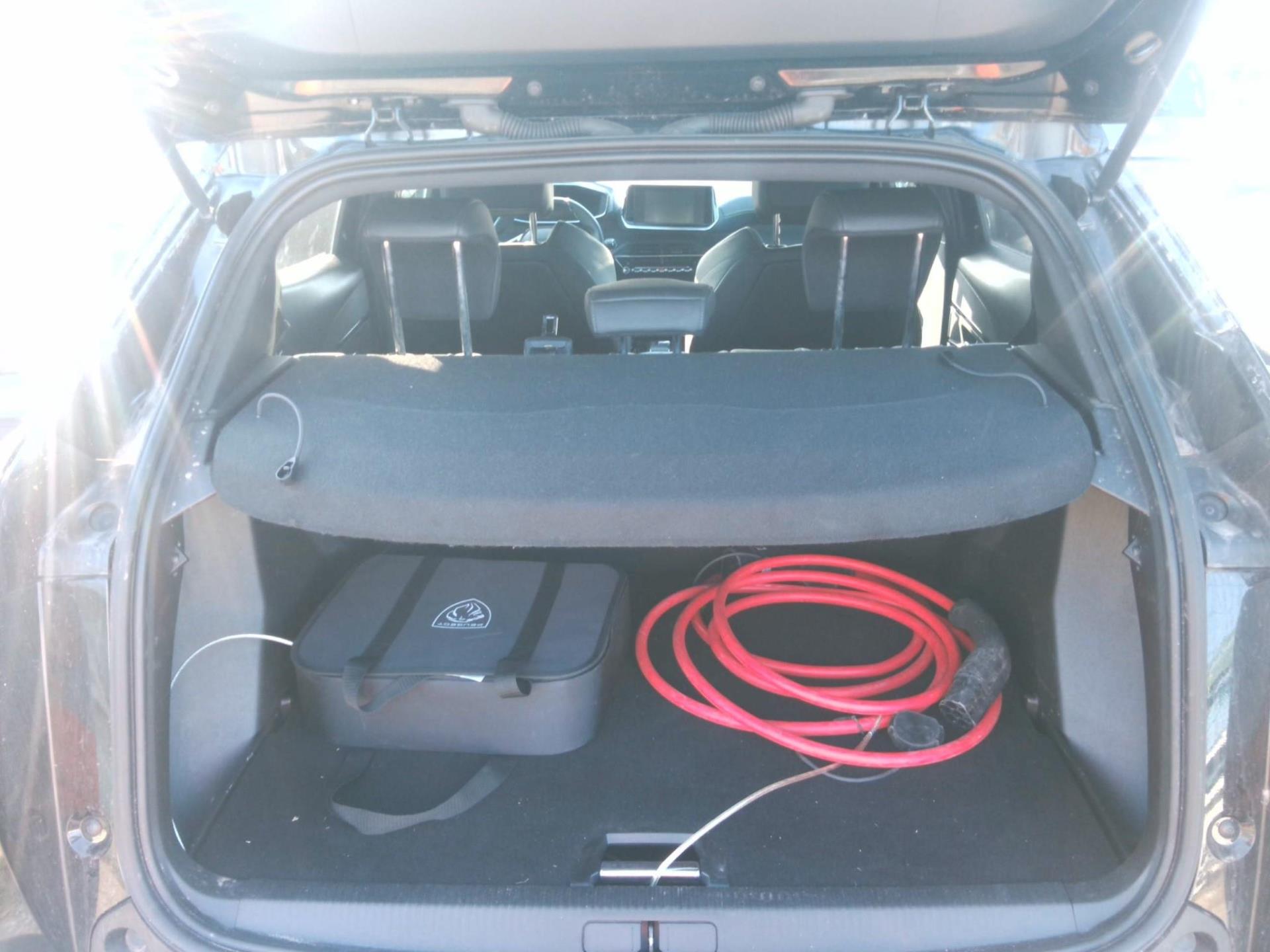 Peugeot 2008 Electrique 136 ch GT 2023