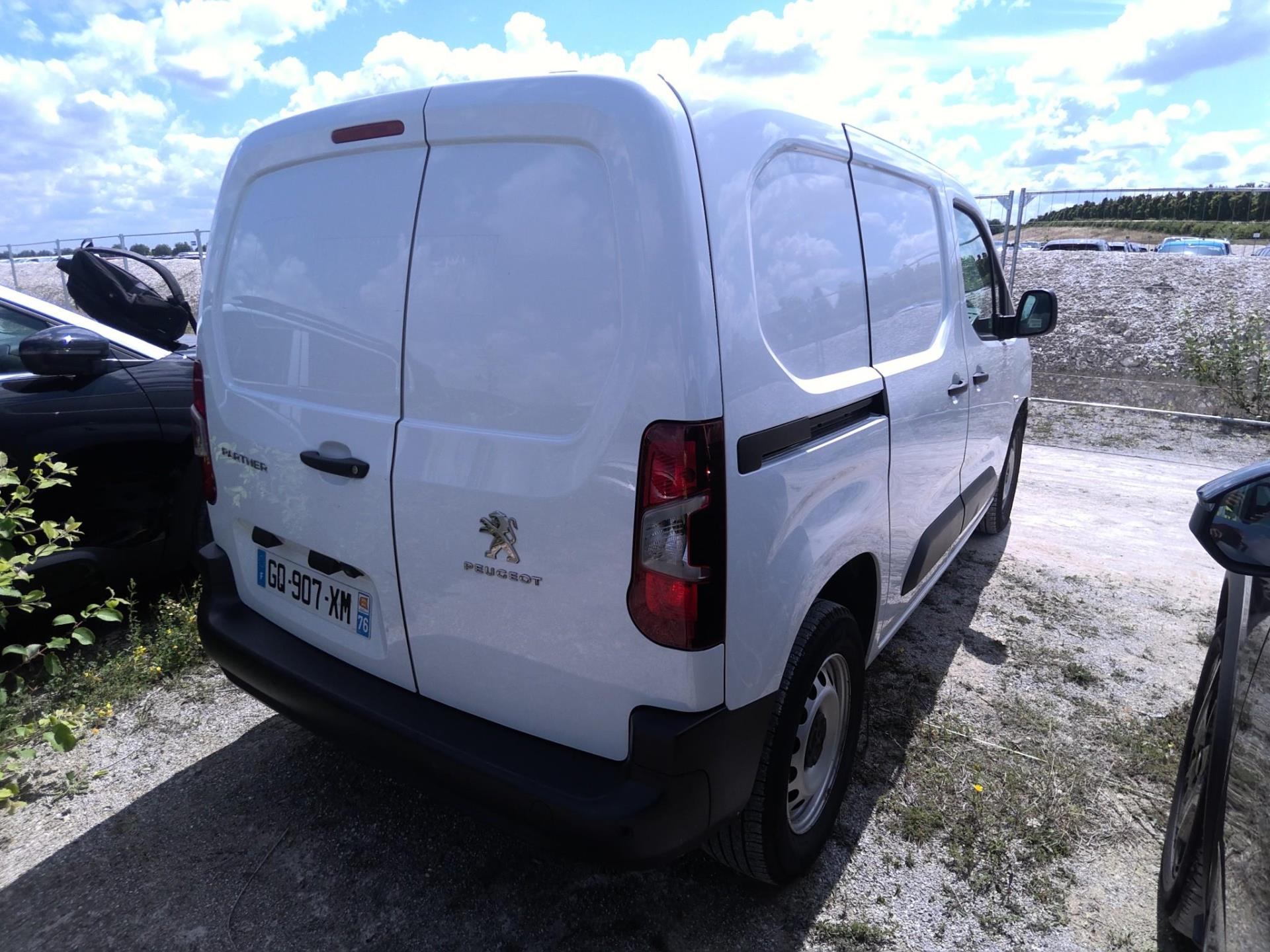 Peugeot PARTNER FOURGON M 950 KG BLUEHDI 100 S&S BVM6  2023