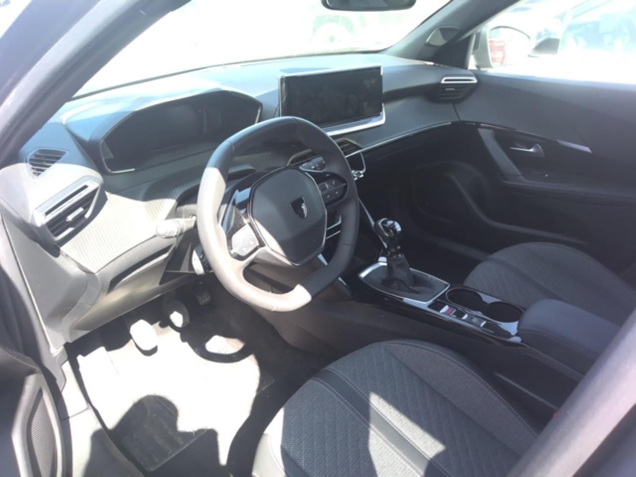 Foto Peugeot 2008 3