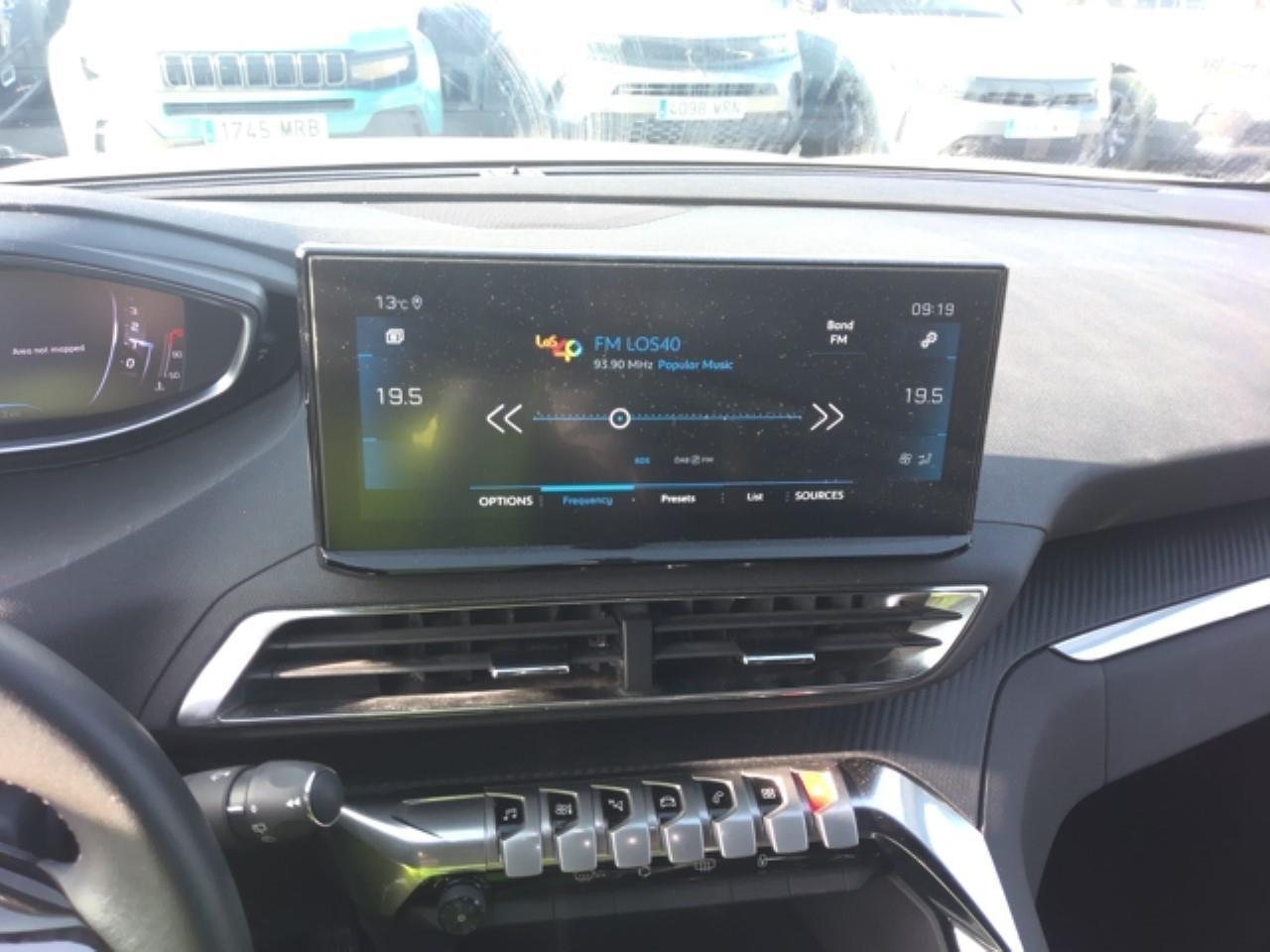 Foto Peugeot 5008 14