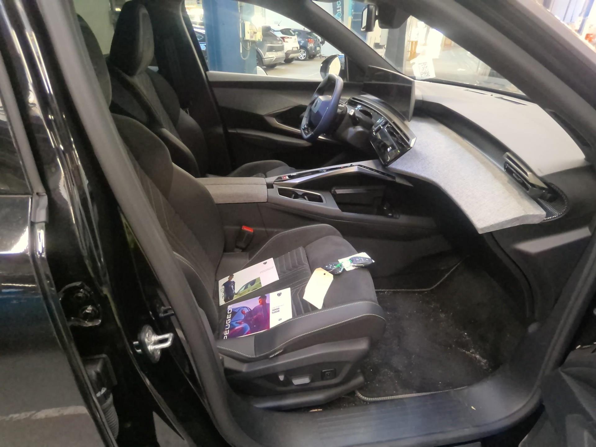 Peugeot 5008 Plug-in Hybrid 225 ch e-DCS7 GT 2025