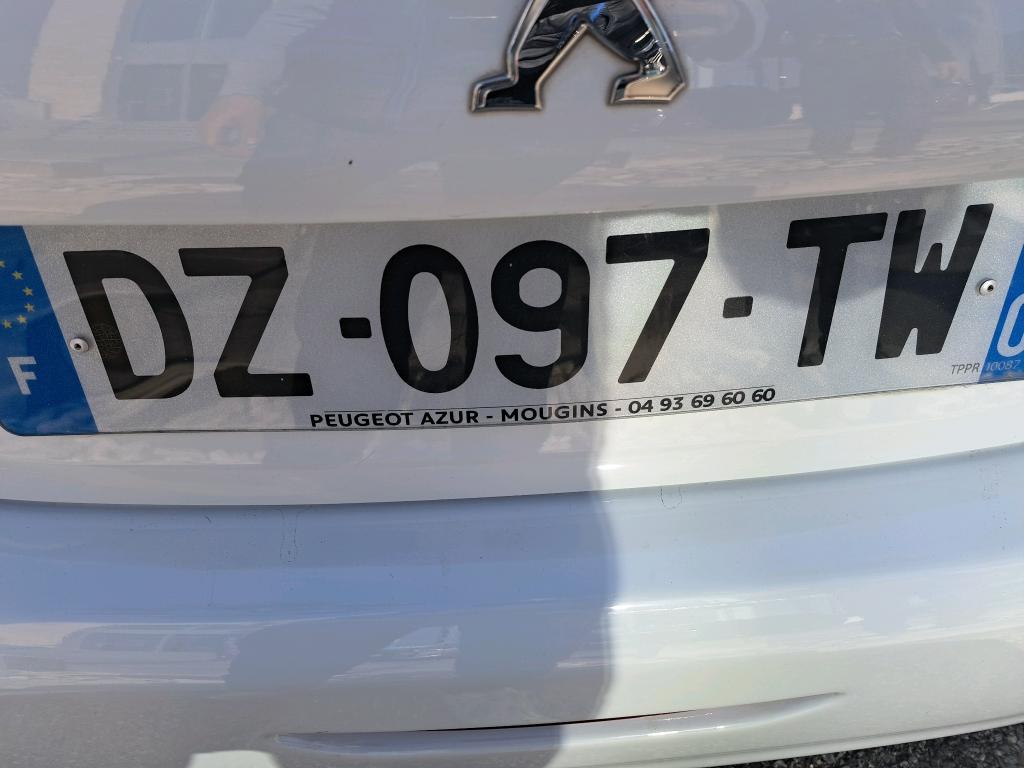 Peugeot 208 1.2 PureTech 82ch BVM5 Active 2016