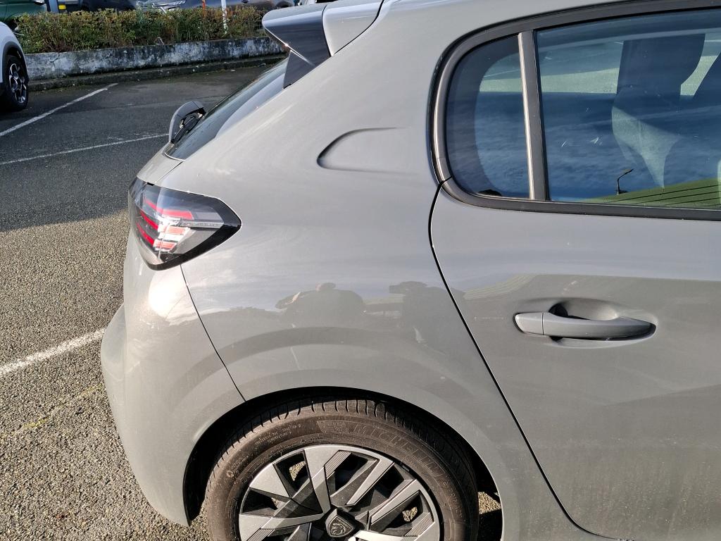 Peugeot 208 PureTech 100 S&S BVM6 Active 2024