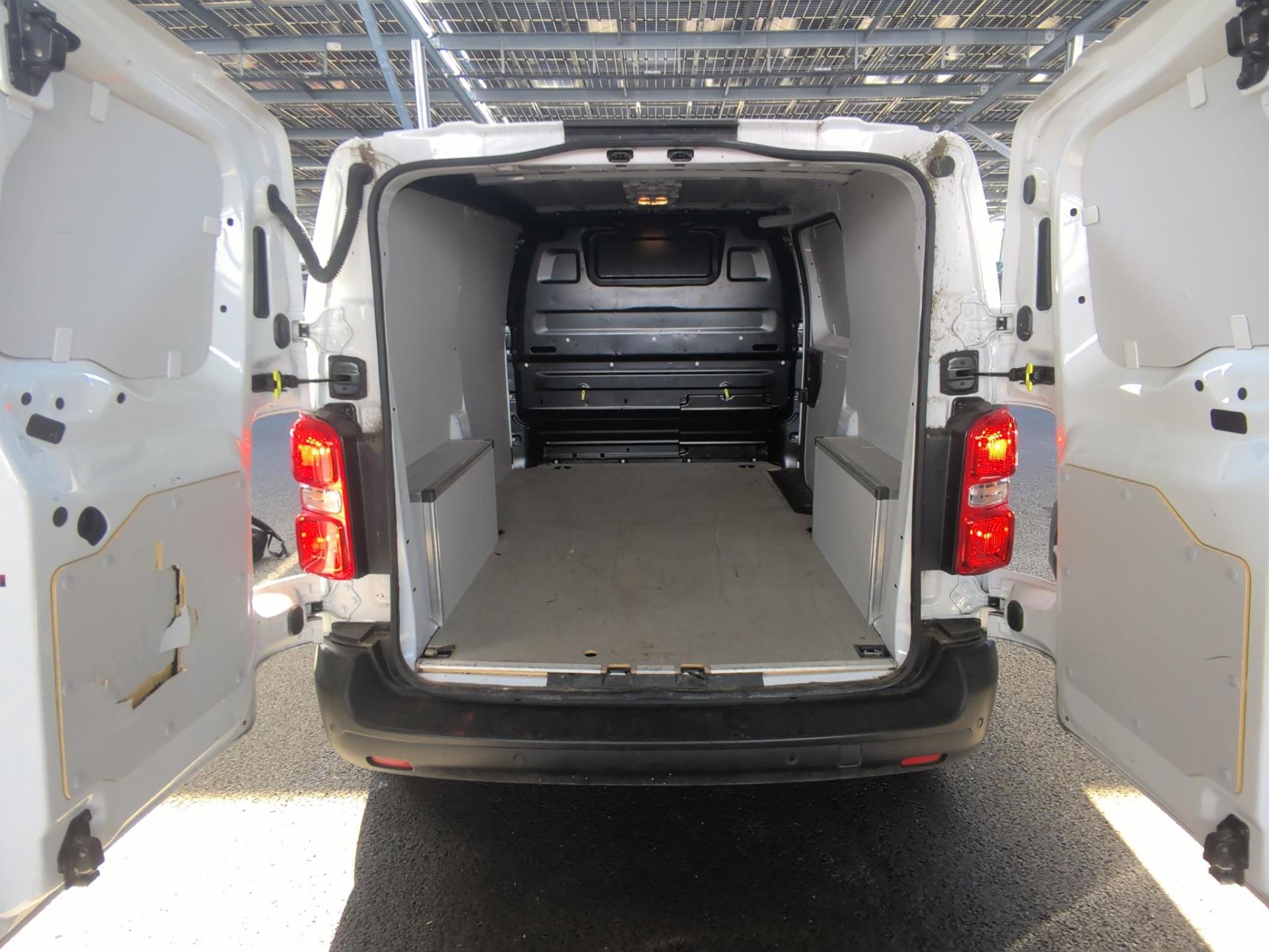 Opel VIVARO FGN TAILLE M BLUEHDI 120 S&S BVM6 2024