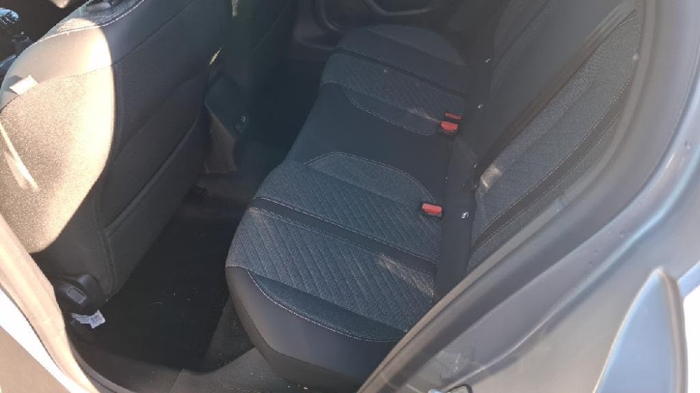 Foto Peugeot 208 11