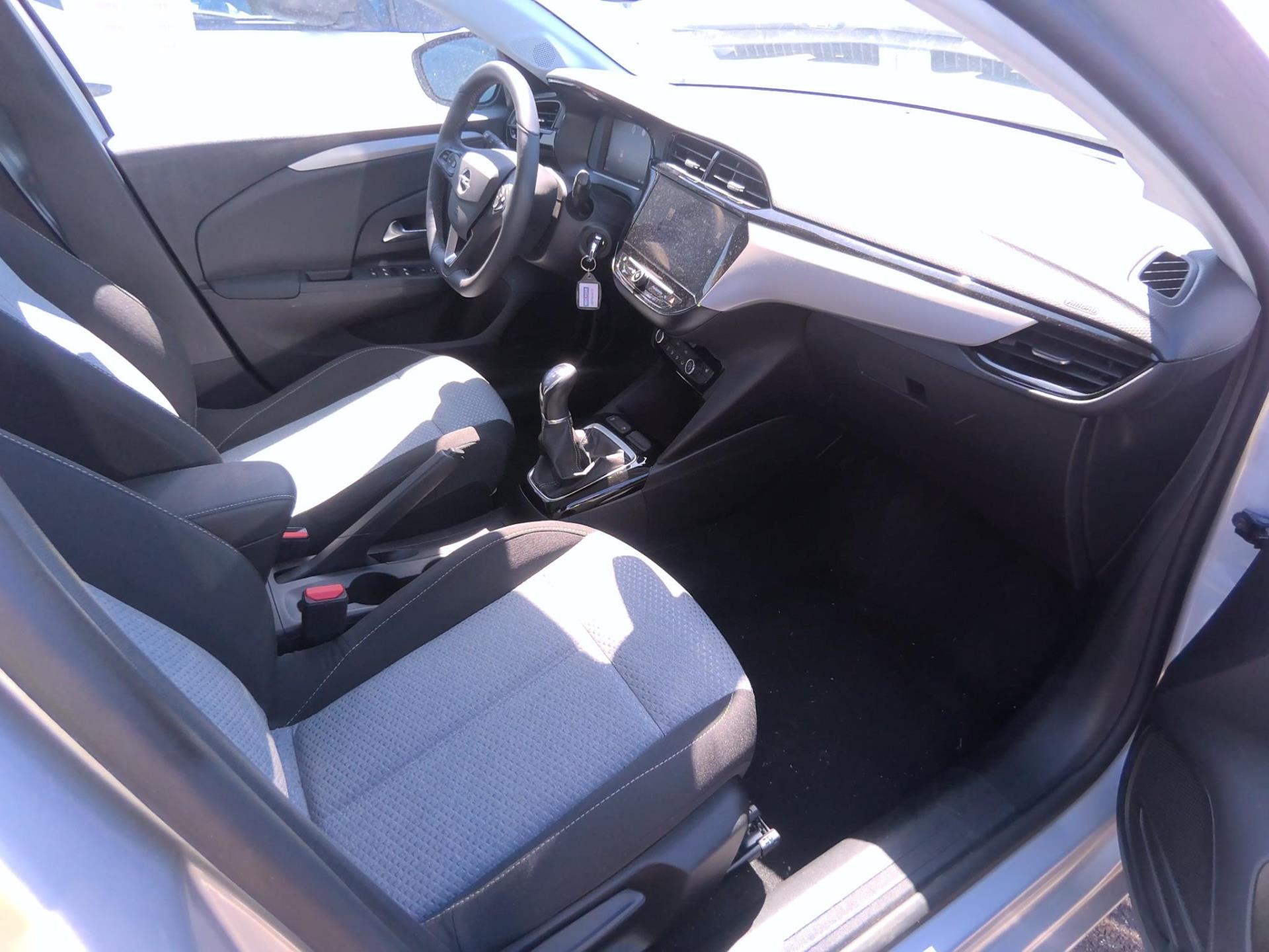 Opel Corsa 1.2 75 ch BVM5  2024