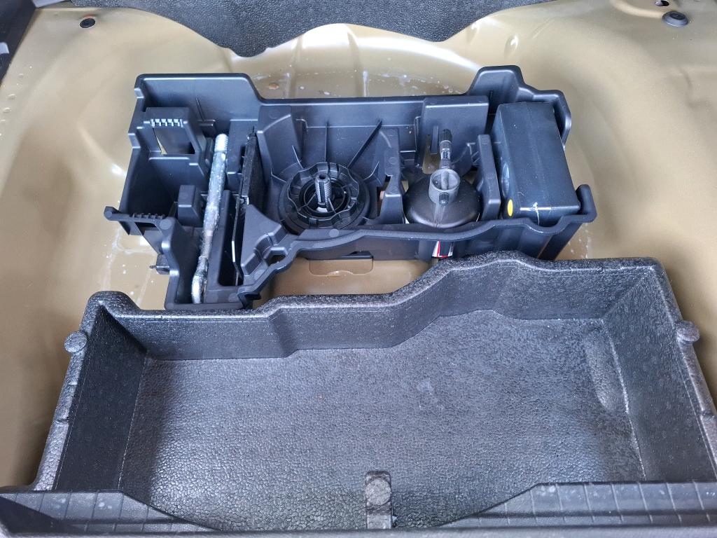 Peugeot 2008 PureTech 130 S&S EAT8 GT 2024