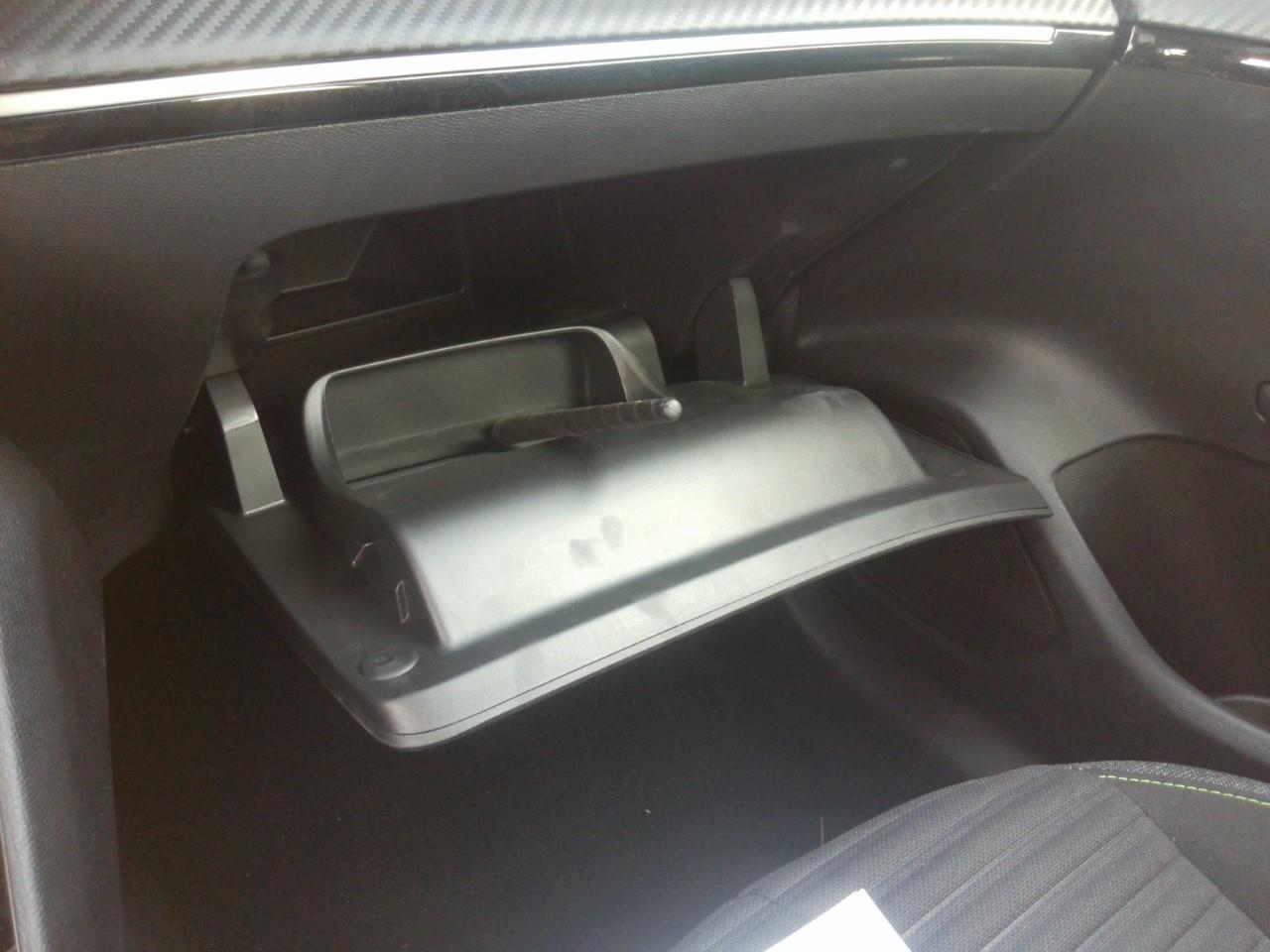 Foto Peugeot 208 17