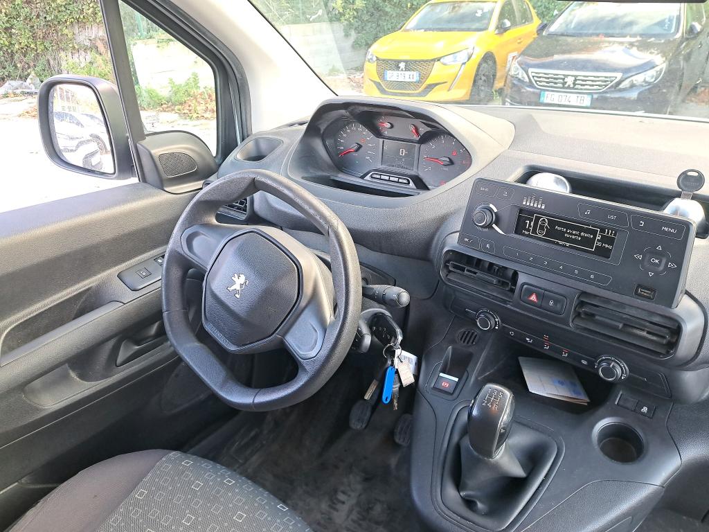 Peugeot PARTNER FOURGON STANDARD 650 KG BLUEHDI 100 S&S BVM5 PREMIUM 2020