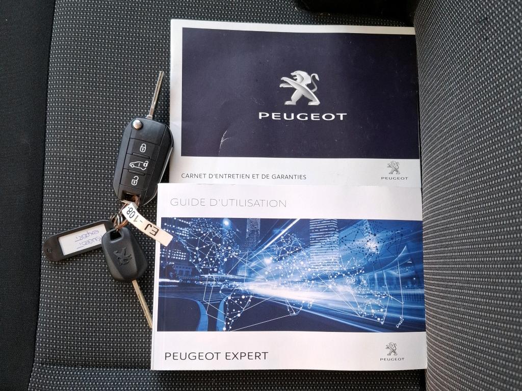 Peugeot EXPERT FGN TOLE STANDARD BLUEHDI 120 S&S BVM6 PREMIUM PACK 2017