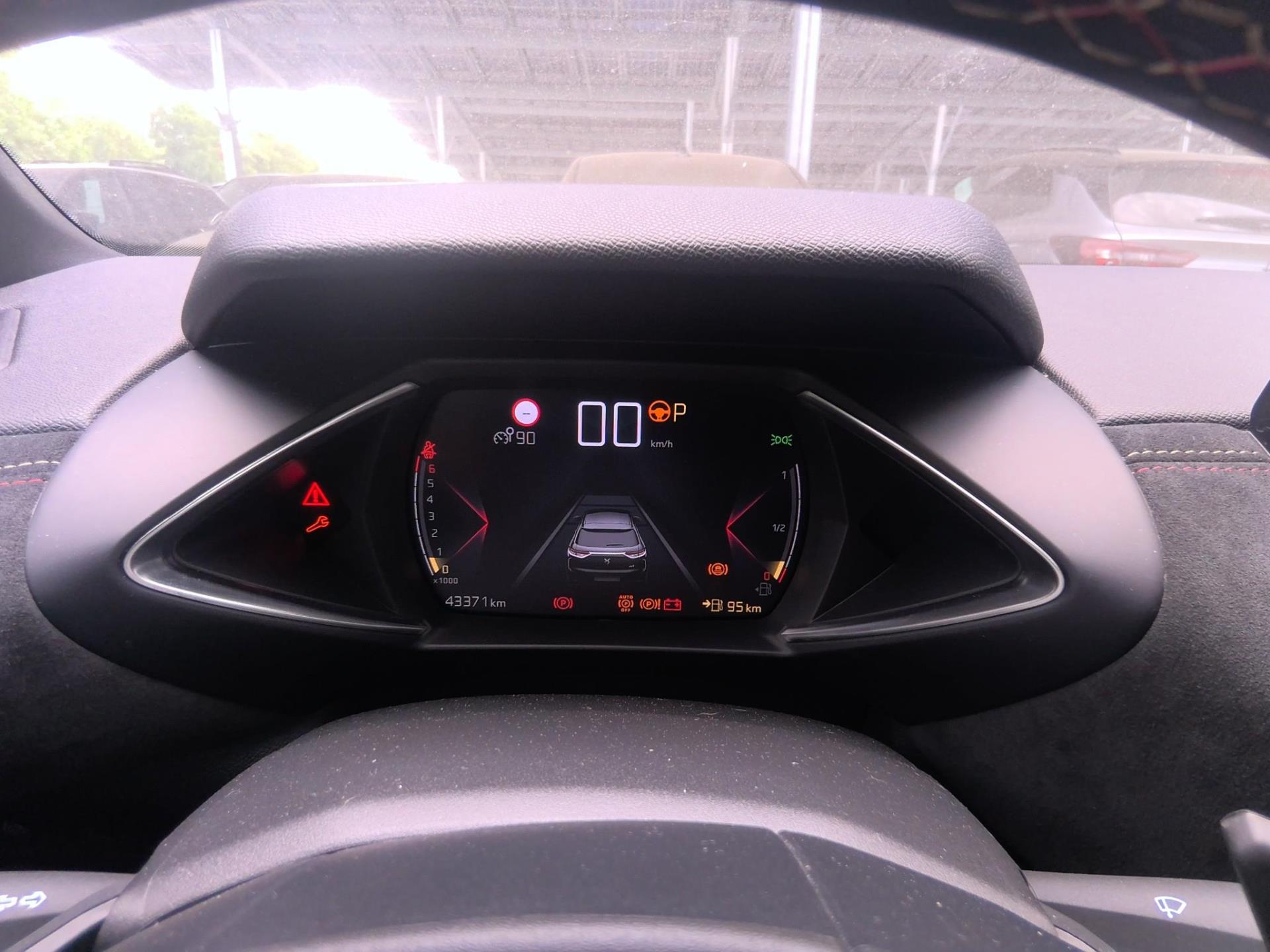 DS DS3 Crossback PureTech 130 EAT8 Performance Line+ 2022