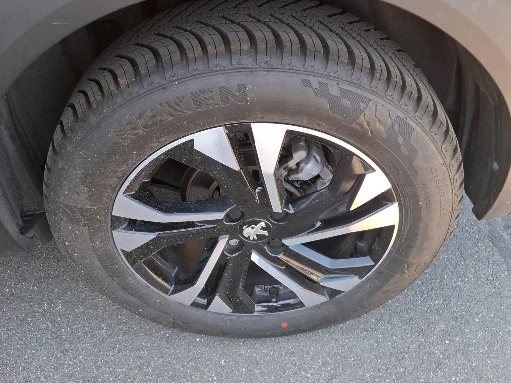 Peugeot 2008 PureTech 130 S&S EAT8 GT 2022
