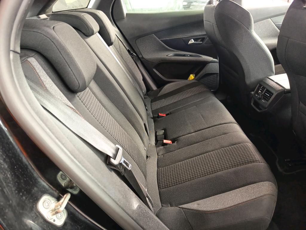 Peugeot 3008 BlueHDi 130ch S&S EAT8 Active Pack 2022