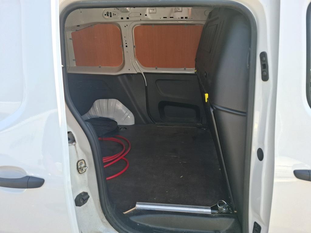 Peugeot E-PARTNER FOURGON M 800 KG 136 CH BATTERIE 50 KWH  2023