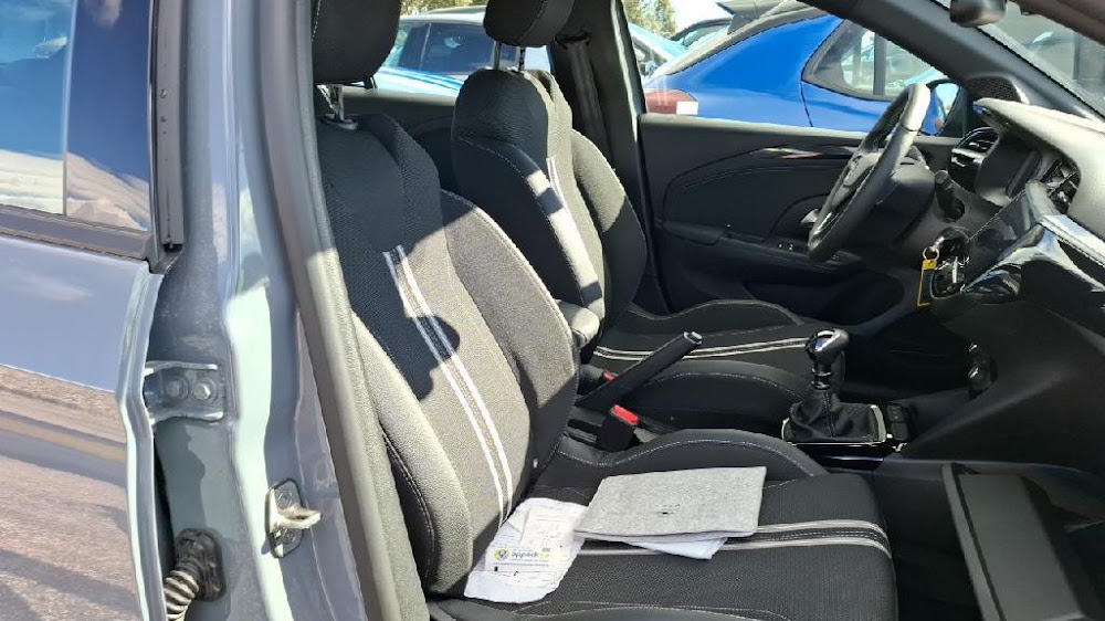Foto Opel Corsa 12