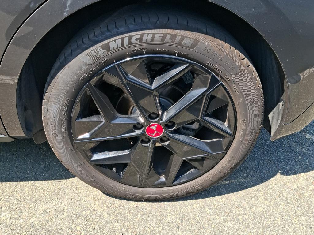 DS DS 4 BlueHDi 130 EAT8 Performance Line 2024