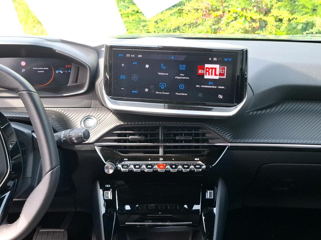Peugeot 2008 Hybrid 136 e-DCS6 Allure 2024