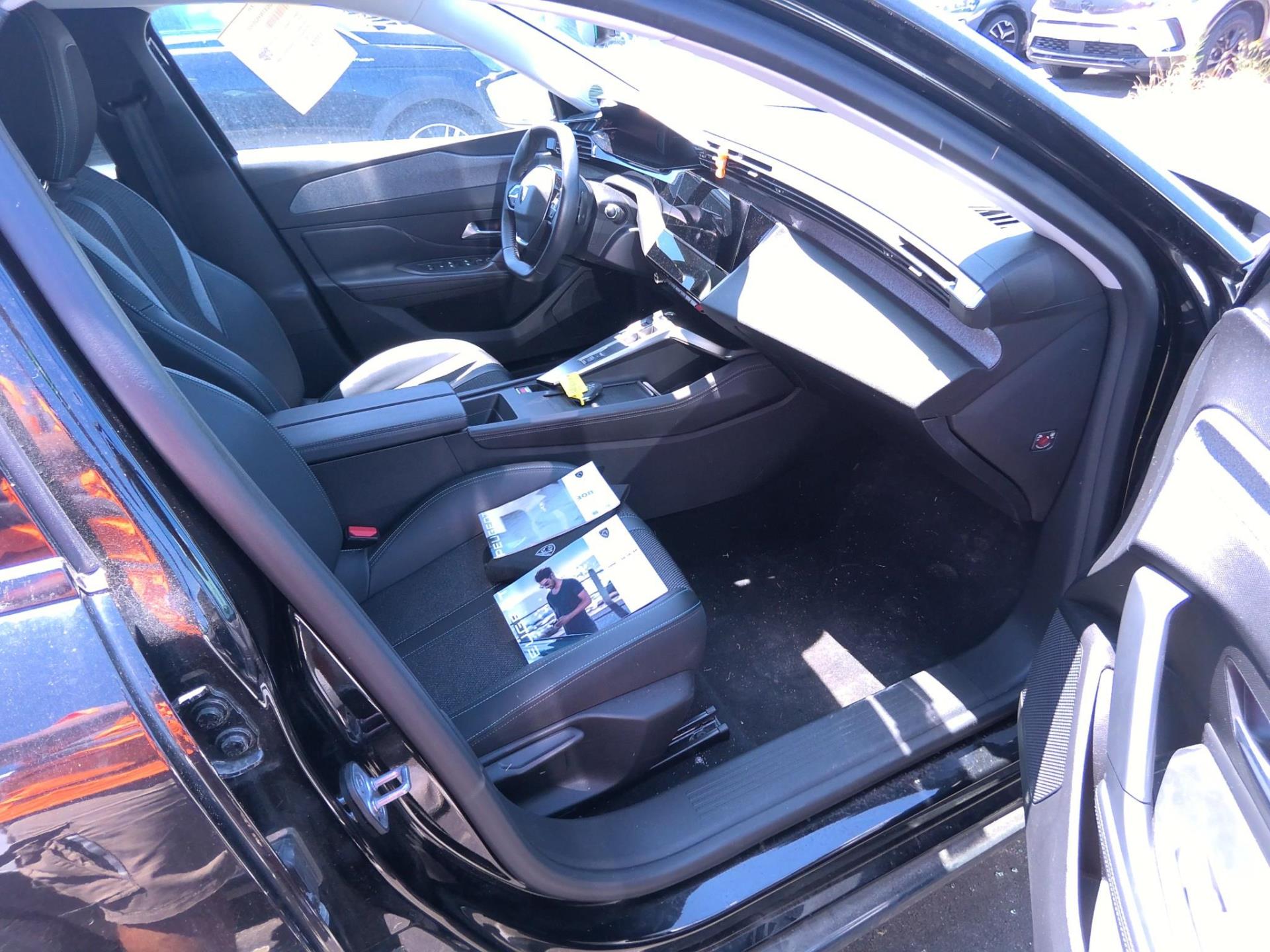 Peugeot 308 PHEV 180 e-EAT8 Allure Pack 2022