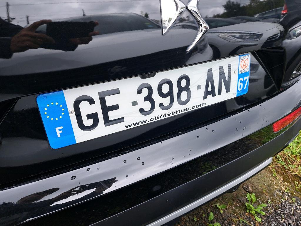 DS DS7 Crossback BlueHDi 130 EAT8 Performance Line+ 2022