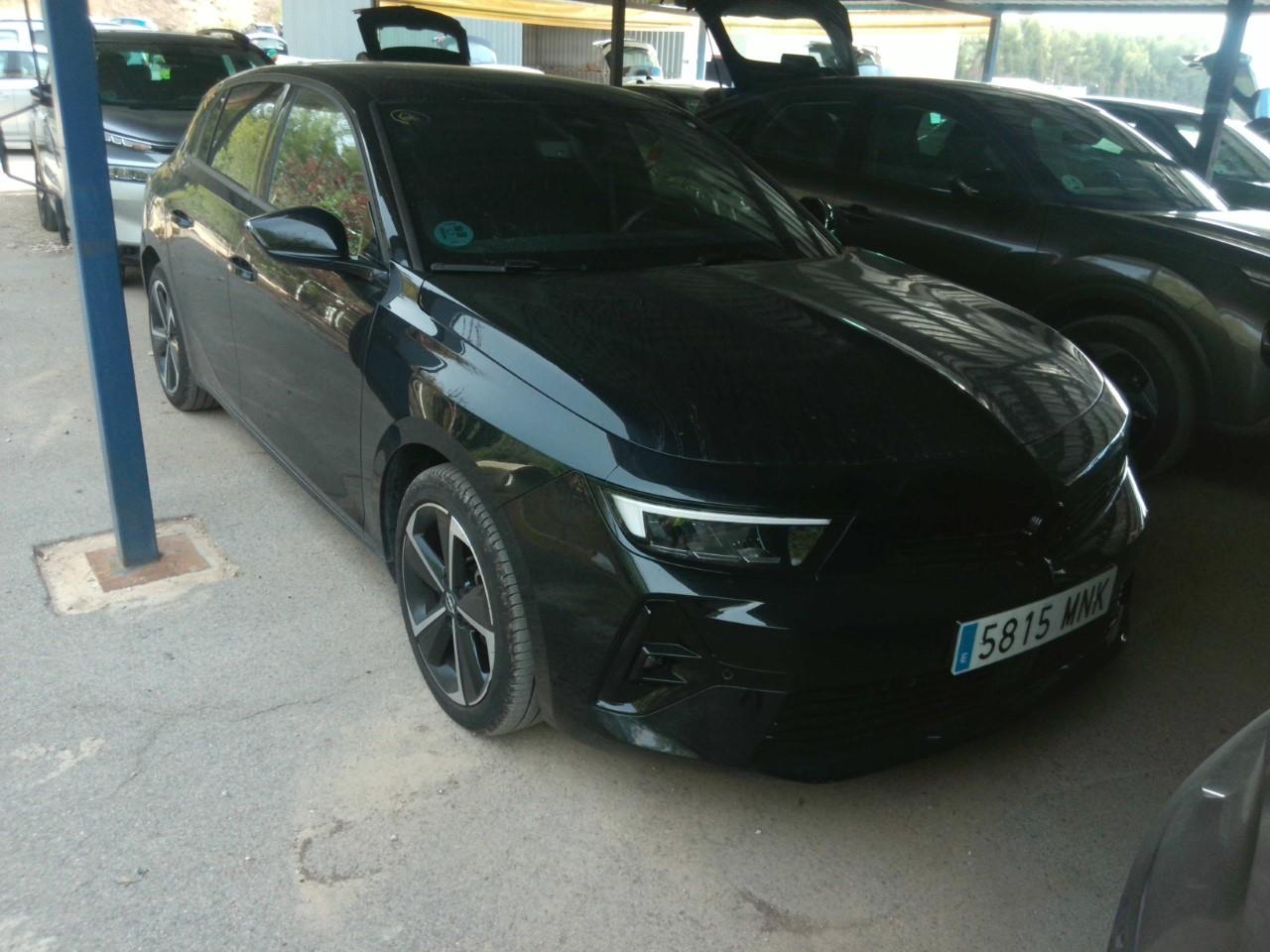 Opel Astra Astra 5P GS 1.2T XHT MT6 S/S 130 CV (96kW)