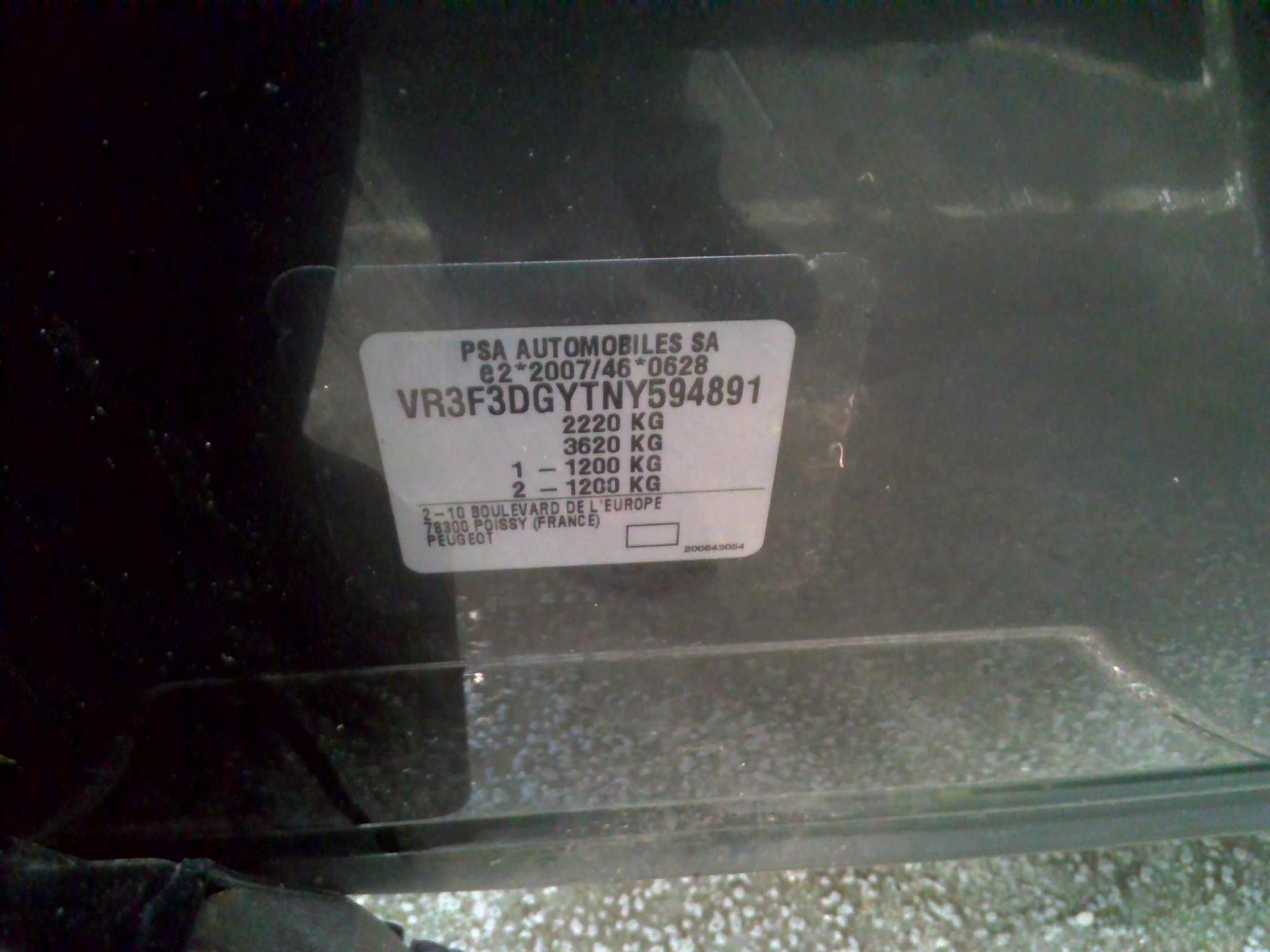 Peugeot 408 PHEV 225 e-EAT8 GT 2022