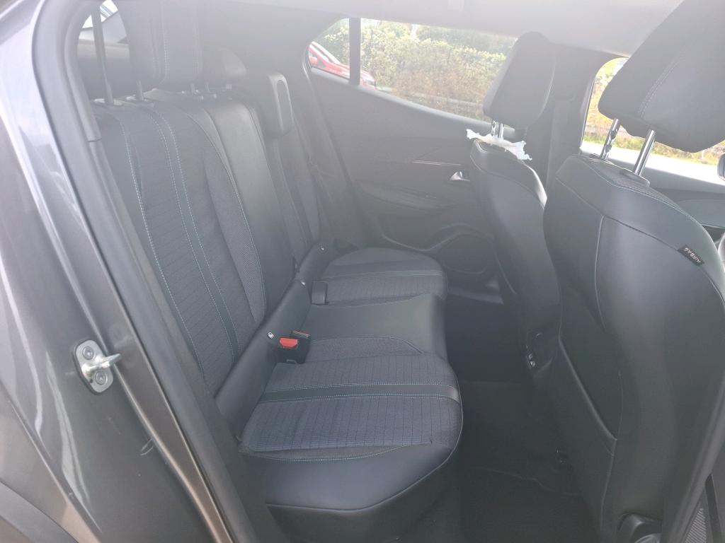 Peugeot 2008 BlueHDi 130 S&S EAT8 Allure 2021
