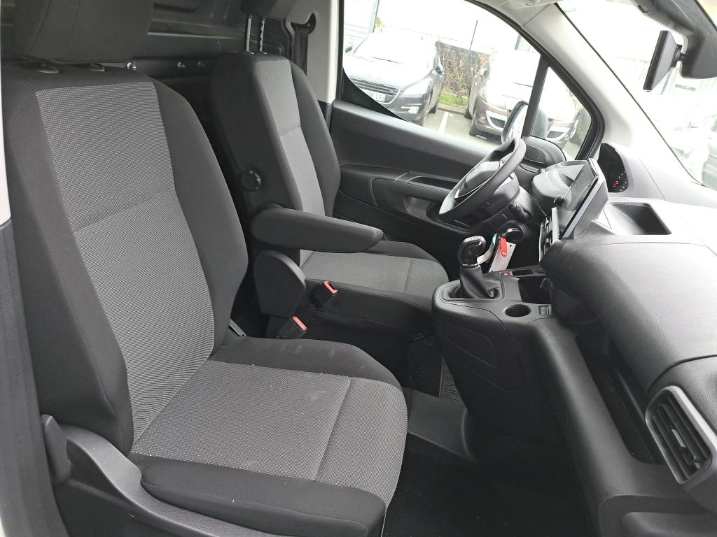 Peugeot PARTNER FOURGON STANDARD 650 KG BLUEHDI 100 S&S BVM5 ASPHALT 2019