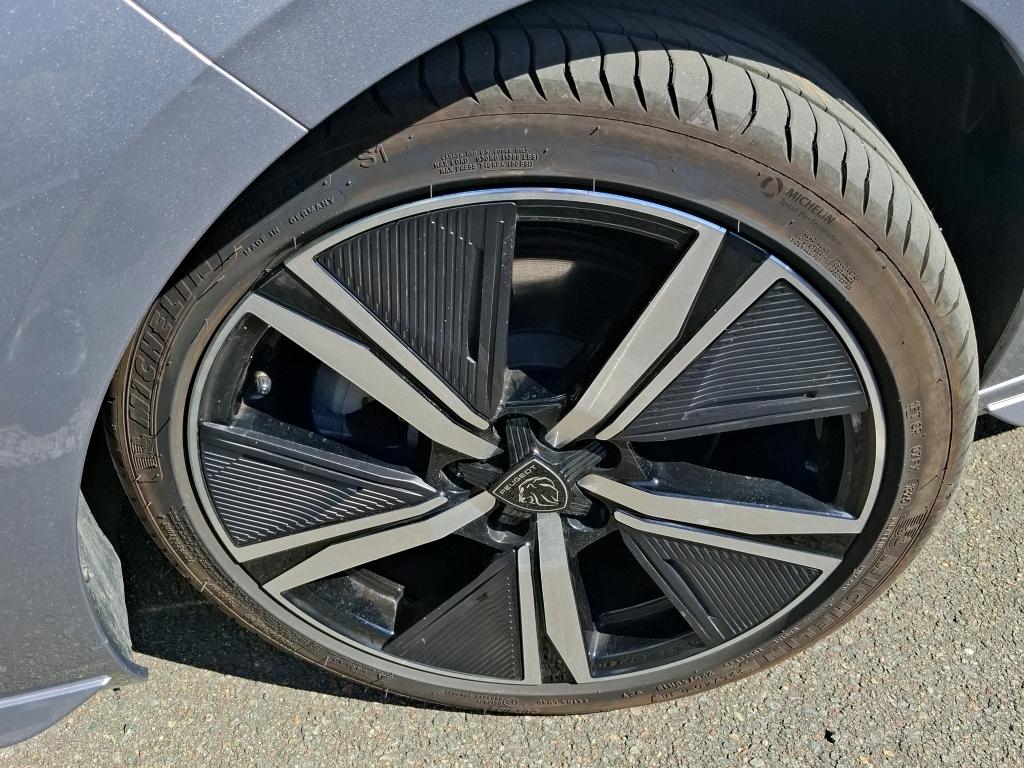 Peugeot 308 SW Hybrid 145 e-DCS6 GT 2025