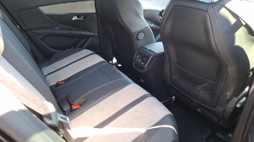 Foto Peugeot 3008 Hybrid 11