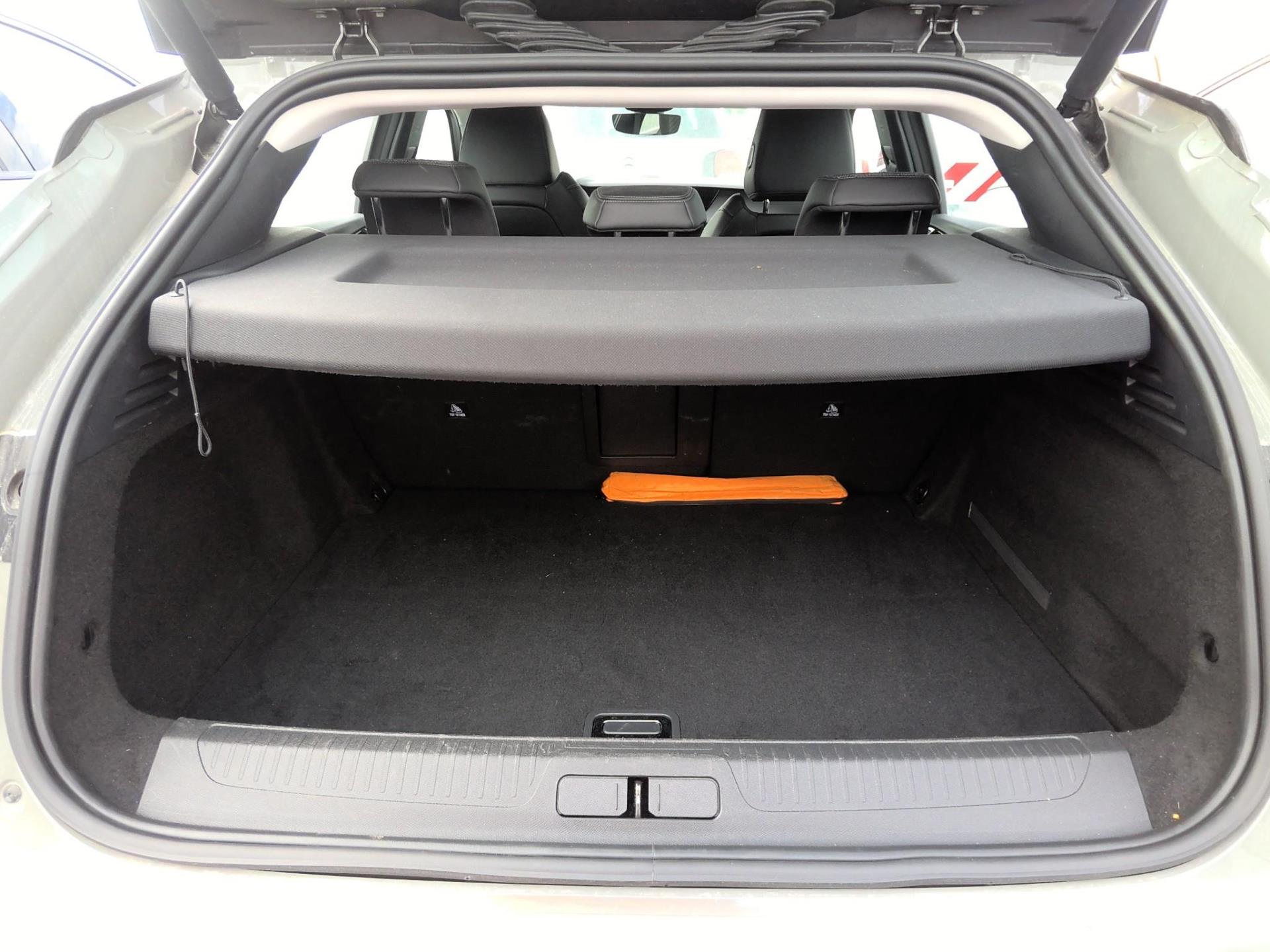 DS DS 4 Hybride E-Tense 225 EAT8 Cross Trocadero 2023