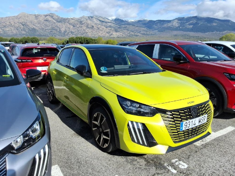 Foto Peugeot 508 Hybrid 8