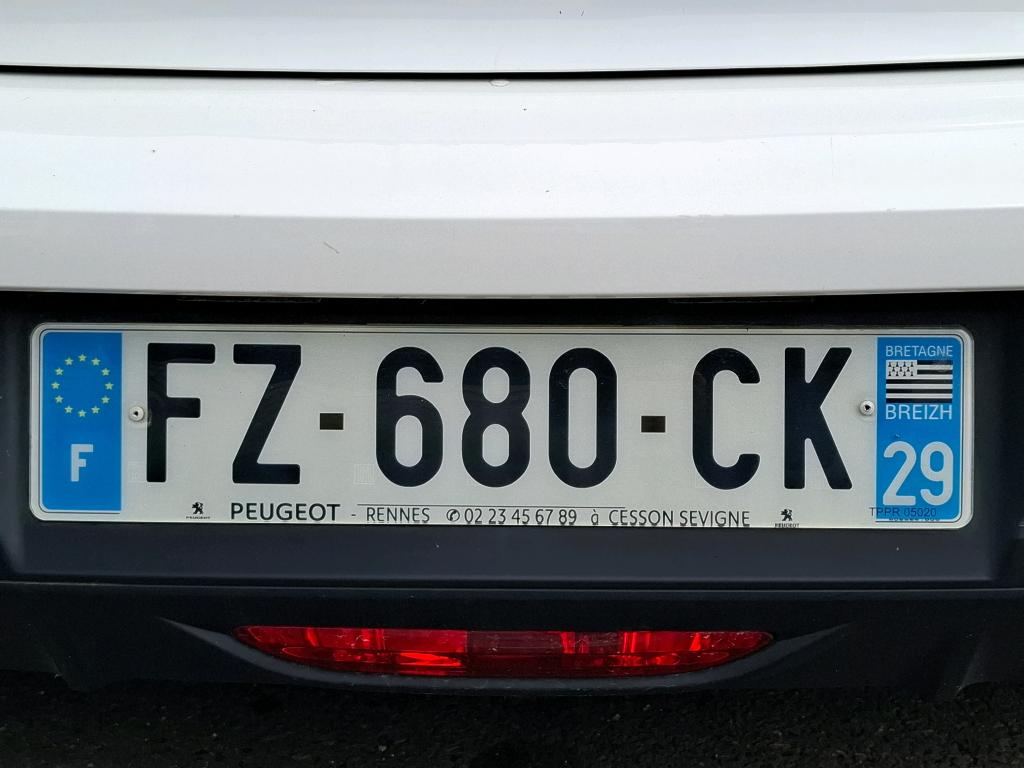 Peugeot 208 BLUEHDI 100 S&S BVM6 PREMIUM PACK 2021