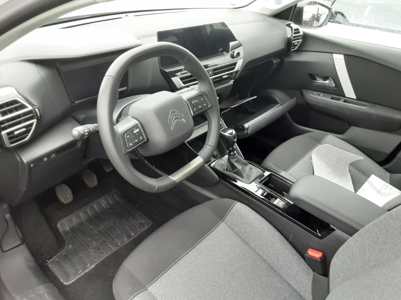 Foto Citroën C4 X 3