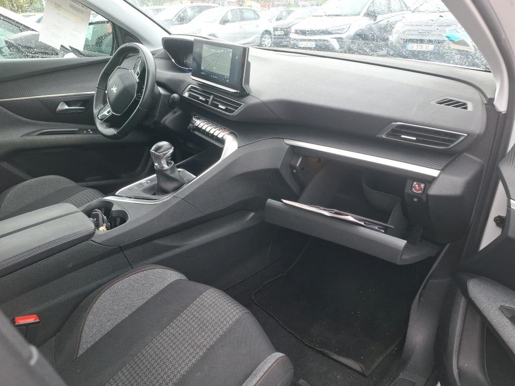 Peugeot 3008 BlueHDi 130ch S&S BVM6 Active Pack 2022