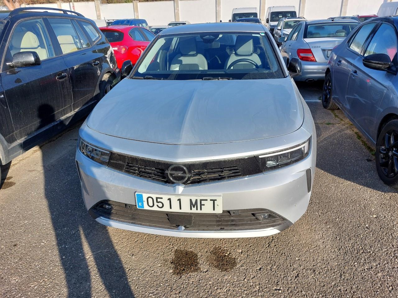 Opel Astra Nuevo Astra 5P Edition 1.2T XHT MT6 S/S 130 HP (96kW)