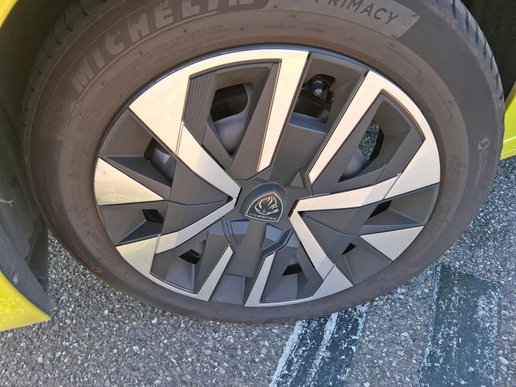 Peugeot 208 Hybrid 110 ch e-DCS6 Style 2025