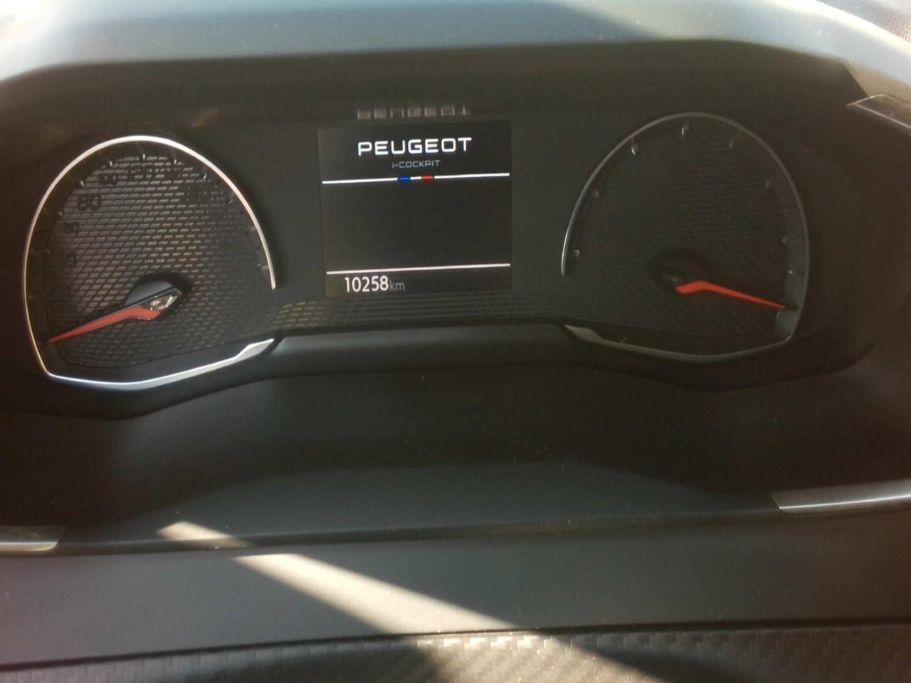 Foto Peugeot 208 6