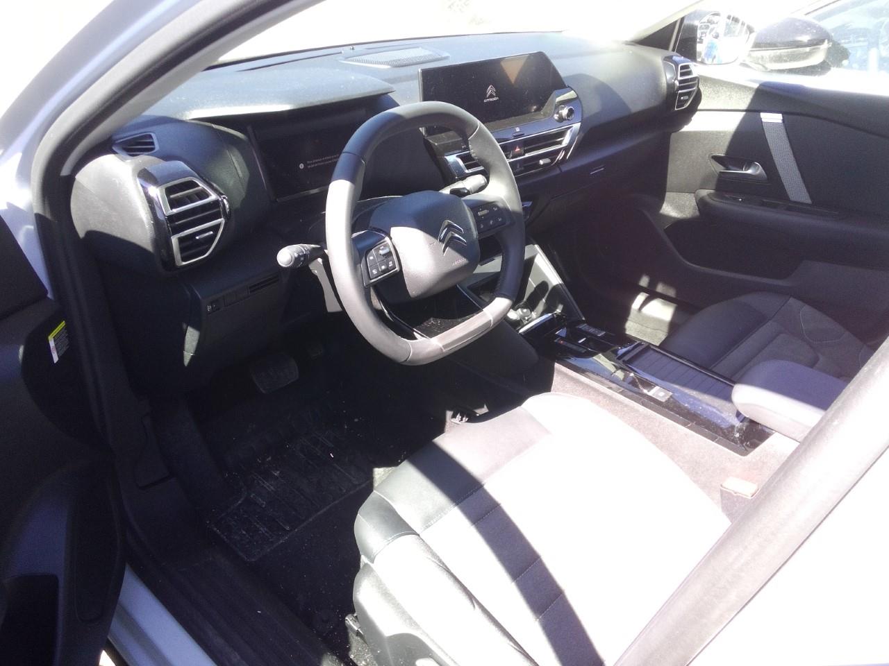Foto Citroën C4 X 6