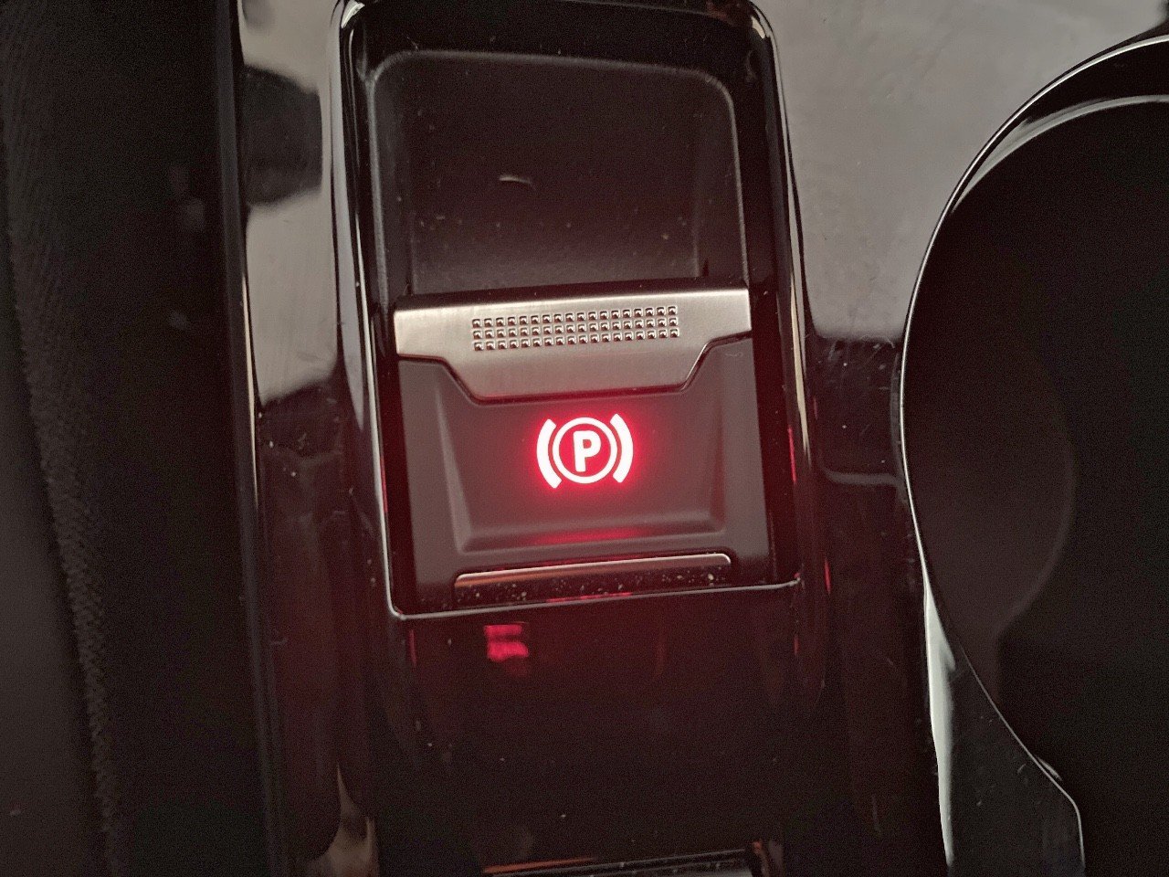 Peugeot 2008 PureTech 130 S&S EAT8 Allure 2024