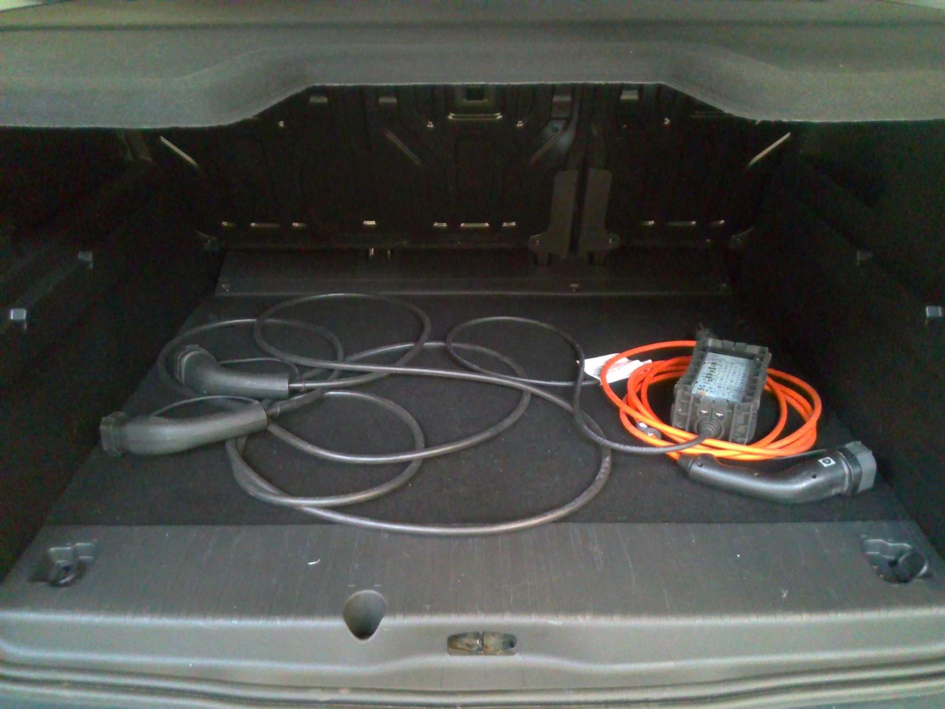 Opel E-Combo Life Taille M 136 ch 100 kW Batterie 54 kWh Elegance 2024