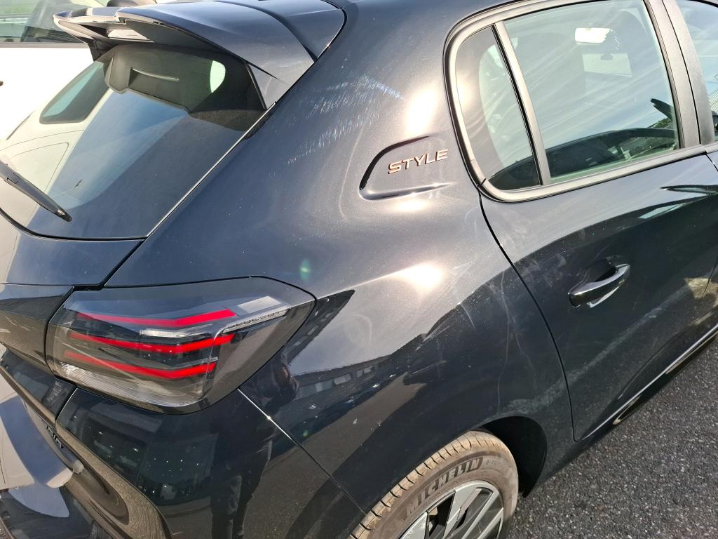 Peugeot 208 Hybrid 110 ch e-DCS6 Style 2025