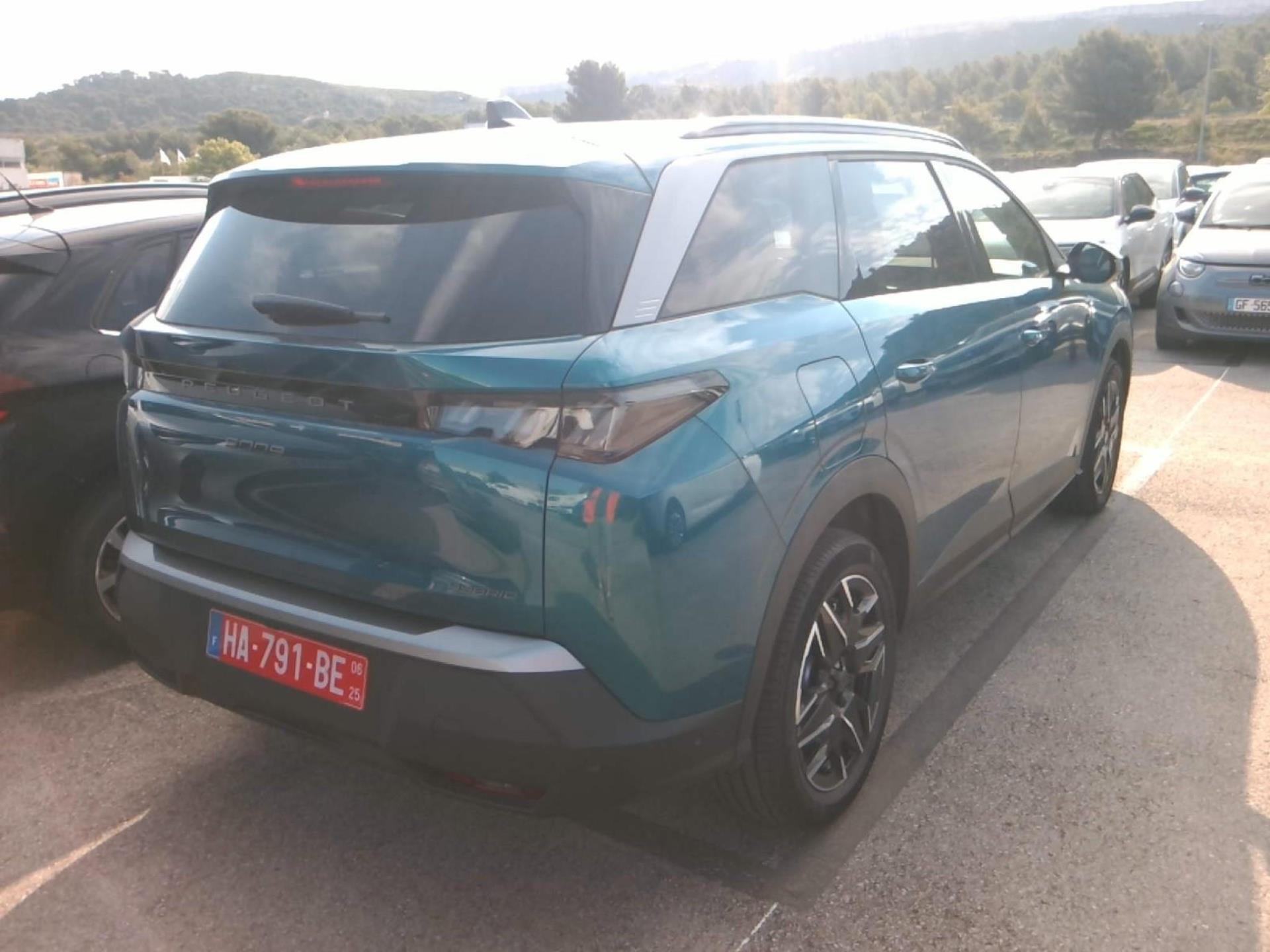 Peugeot 5008 Hybrid 136 e-DCS6 Allure 2024