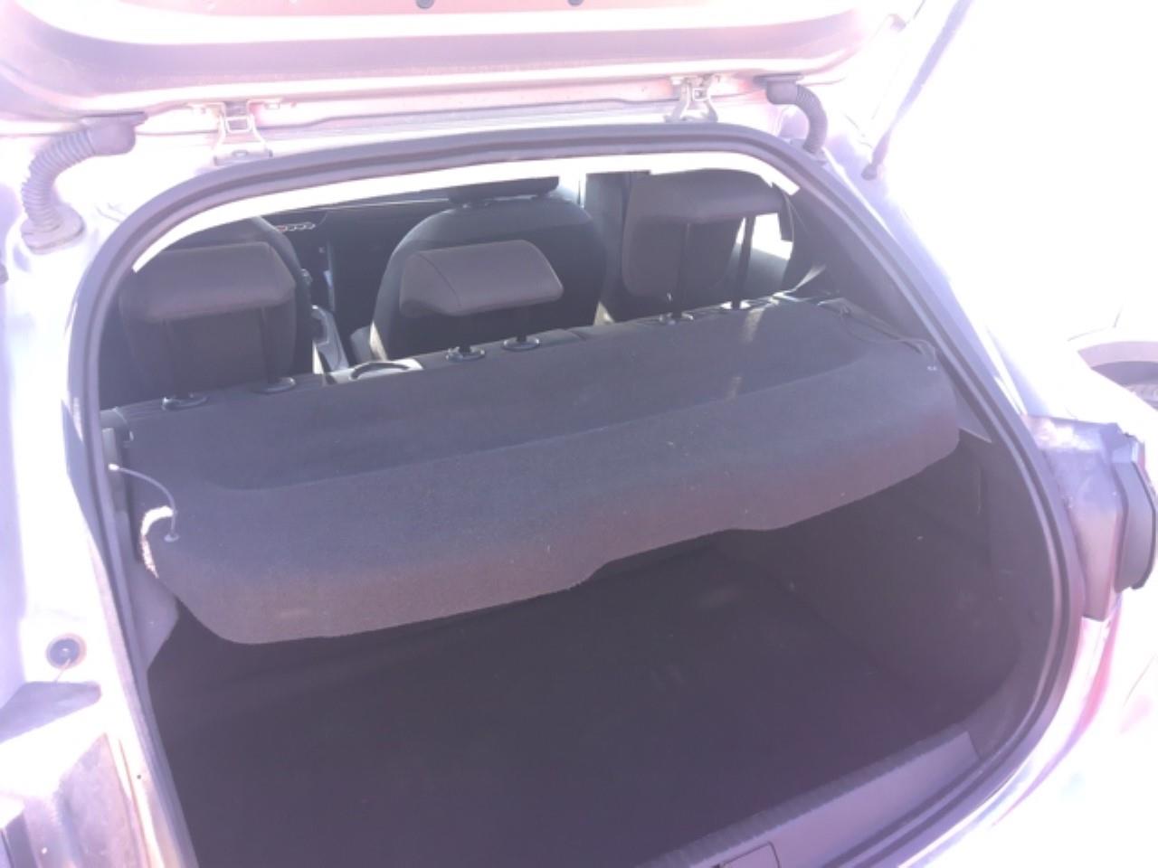Foto Peugeot 208 8