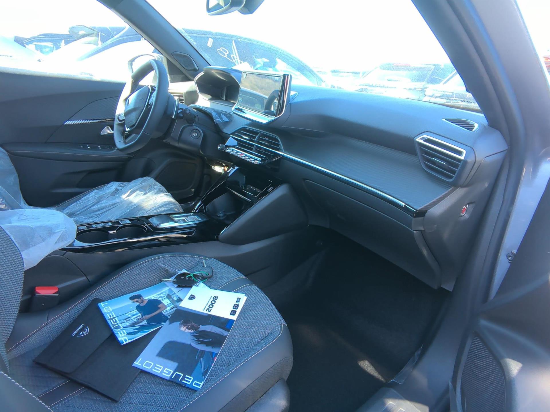 Peugeot 2008 PureTech 130 S&S EAT8 Allure 2024