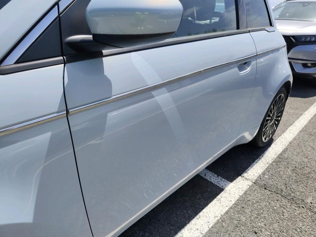 FIAT 500C e 118 ch La Prima 2023