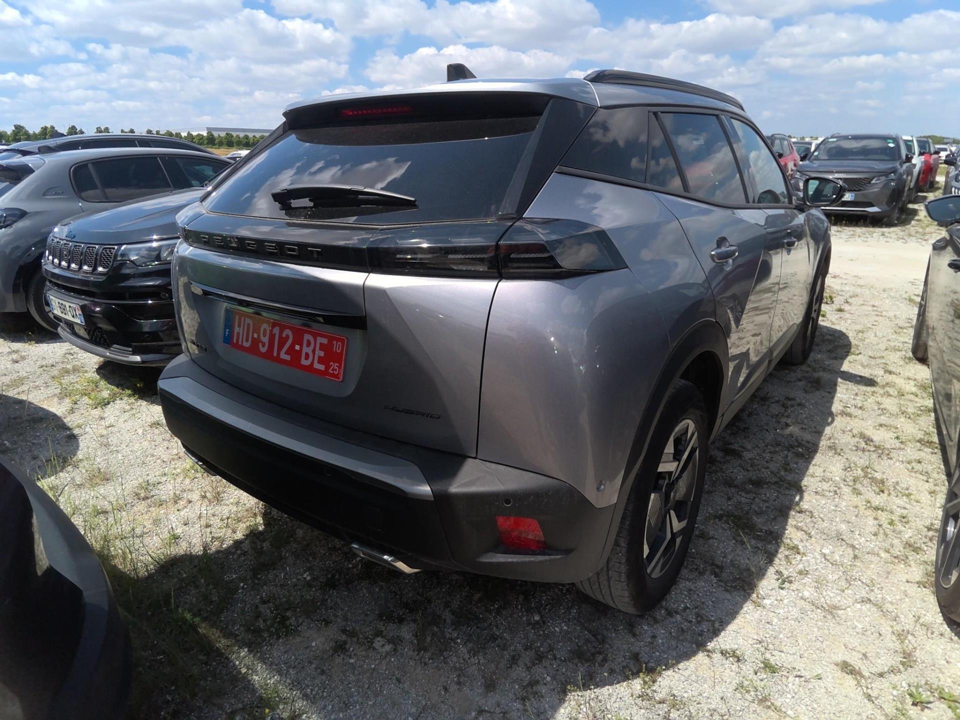 Peugeot 2008 Hybrid 145 e-DCS6 Allure 2025