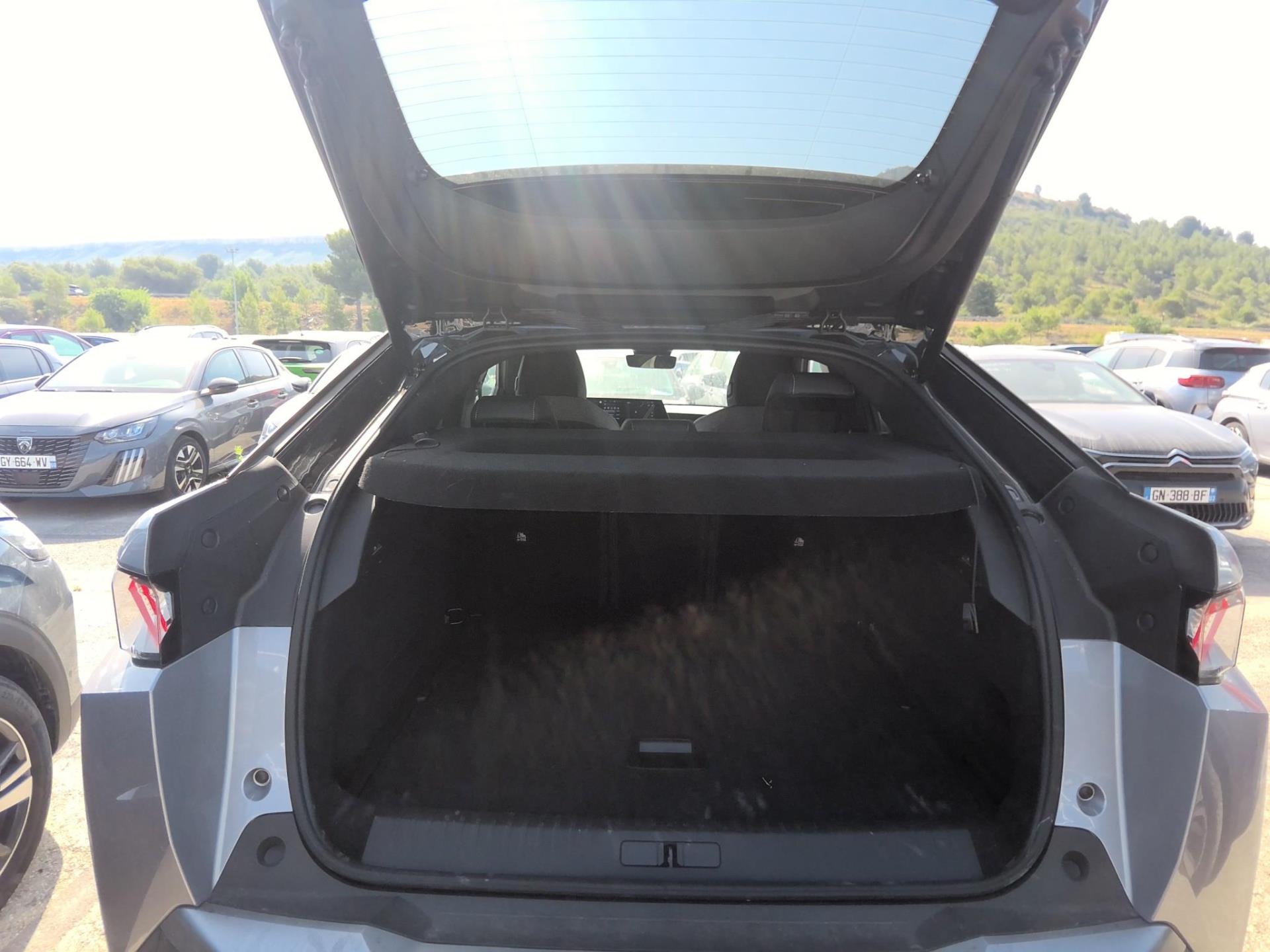 Peugeot 3008 Hybrid 145 e-DCS6 GT 2025