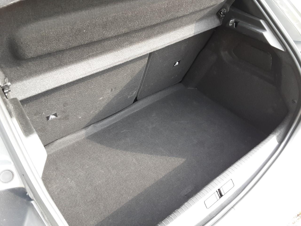 Foto Peugeot 208 7