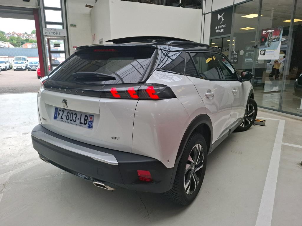 Peugeot 2008 PureTech 130 S&S EAT8 GT 2021